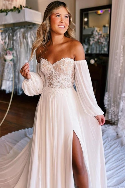 Beautiful A-Line Stain Sweethearts Long Sleeve Split Front Wedding Dresseses with Lace