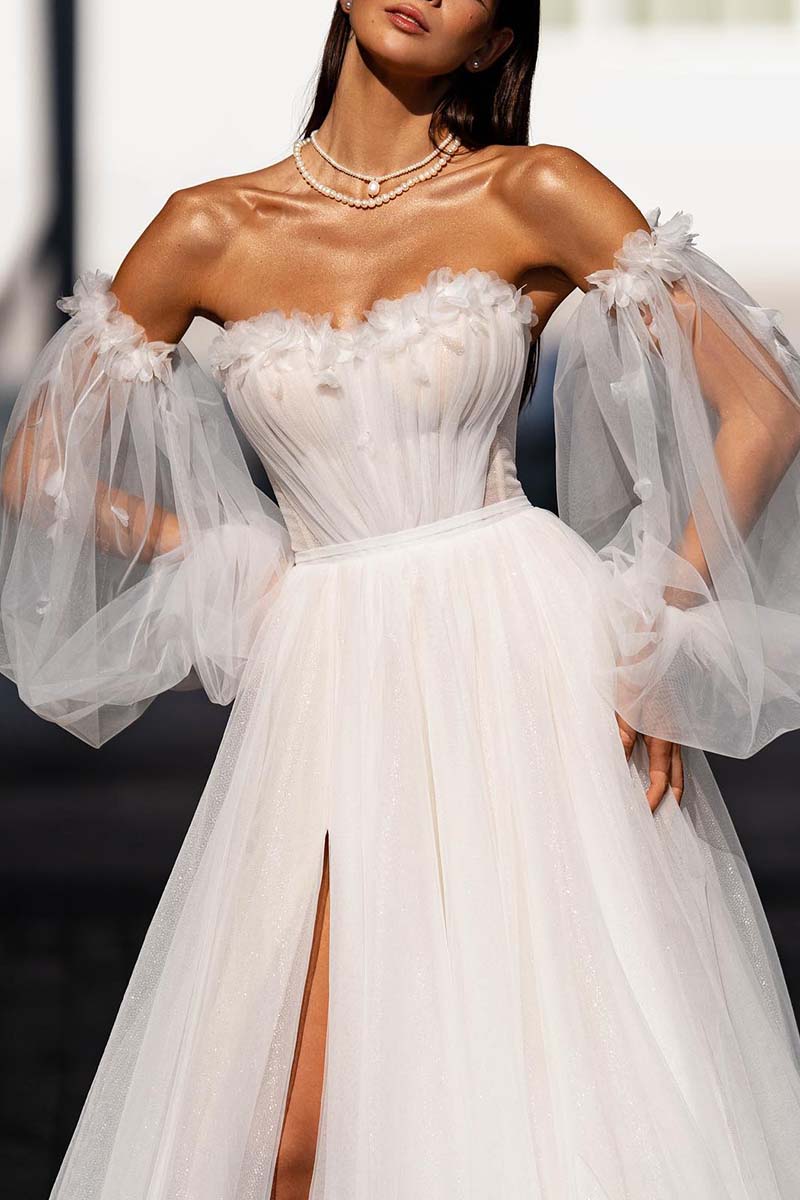 K1315 - Sweetheart Strapless Appliqued Ruched Tulle A-Line Long Wedding Gown