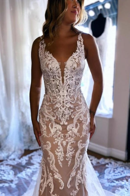 Beautiful Long Mermaid V-neck Sleeveless Lace Backless Wedding Dress with Flowing Train