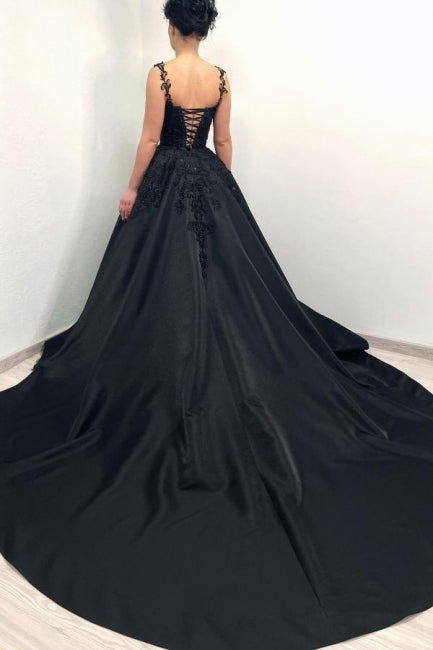 Ball Gown Black Sweetheart Straps Evening Dress with Appliques