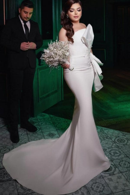 Chic Long Mermaid Simple Satin Strapless Wedding Gown Adorned with Lace