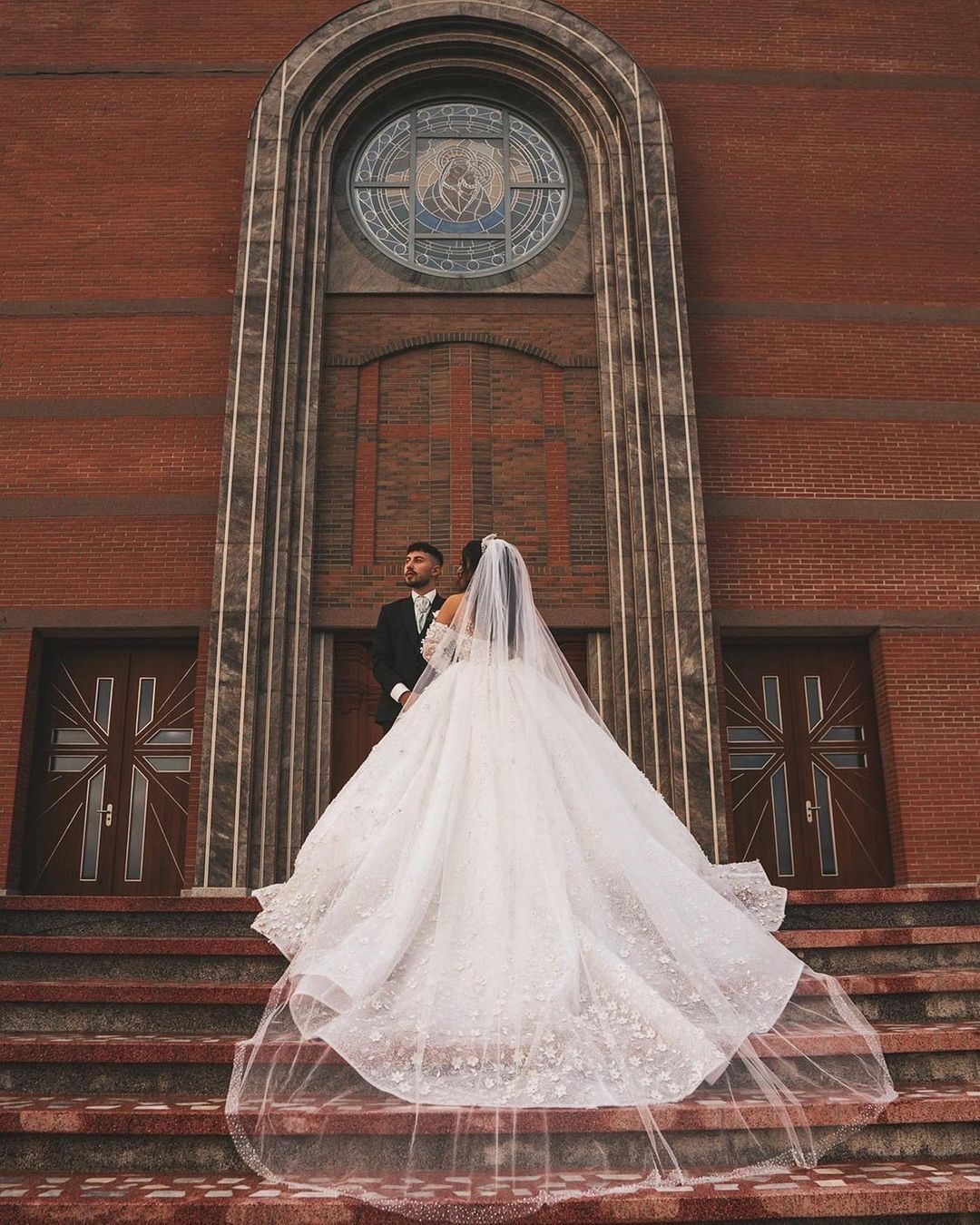 Sophisticated Long White V-neck A-line Appliqué Wedding Gown with Sleeves and Train