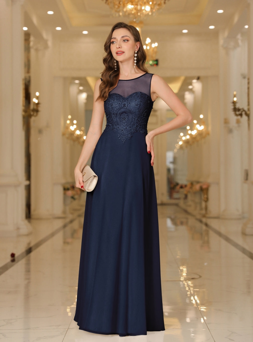 Gorgeous Scoop Neck Sleeveless Chiffon Floor Length Dress with Lace Appliques