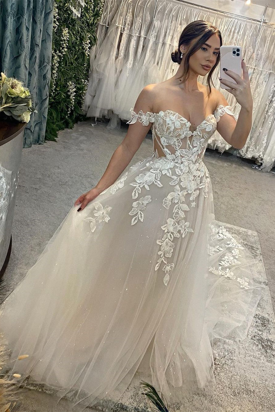 Sophisticated Long A-line Off-the-shoulder Sweetheart Appliqué Glitter Wedding Dress