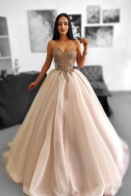 Glamorous Long A-line Beaded Sleeveless Tulle Sweetheart Prom Dress with Delicate Lace Details