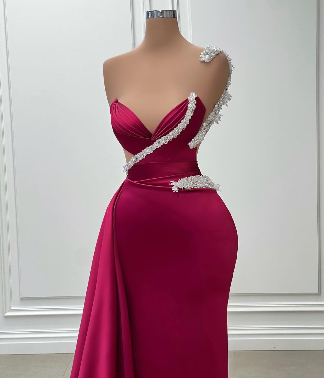 Stunning Long Mermaid One Shoulder Beaded Sleeveless Prom Gown