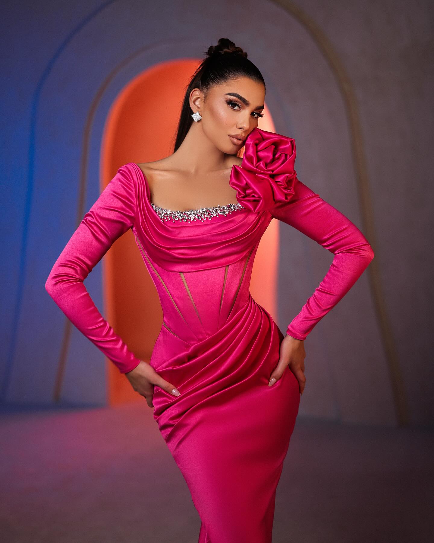 Stunning Column Square Long Sleeve Rhinestone Satin Prom Dress