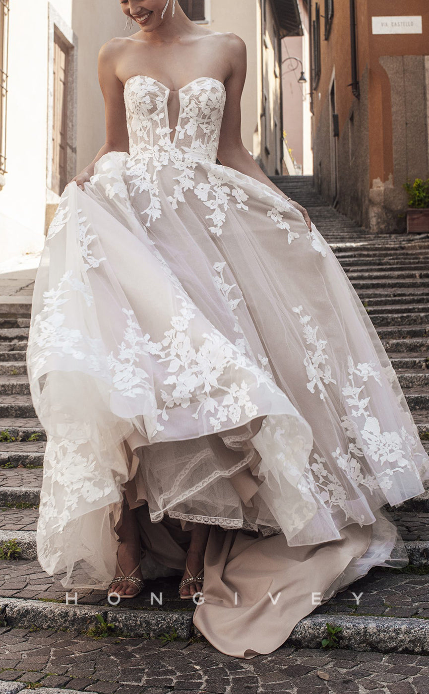 H1584 - Chic Tulle A-Line Sweetheart Strapless Sleeveless Empire Lace Applique With Train Wedding Dress