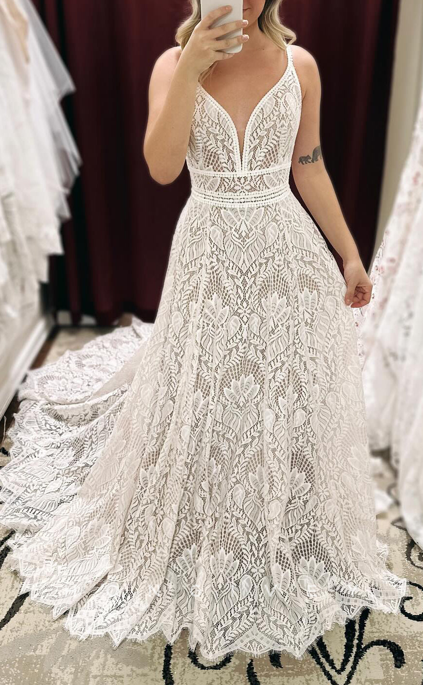 H1623 - Sexy Lace A-Line V-Neck Spaghetti Straps Illusion Empire Appliques With Train Wedding Dress