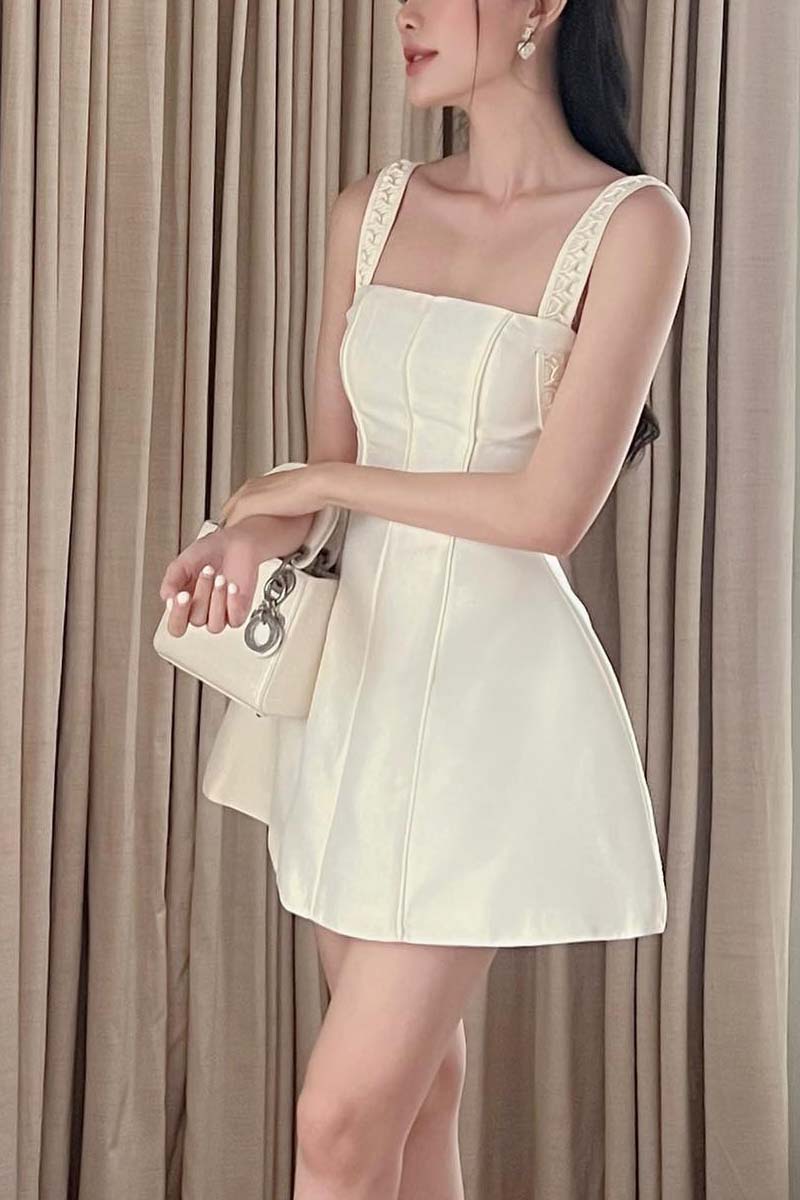 H5521 - Simple Square Neck Sleeveless Satin A-Line Mini Homecoming Dress