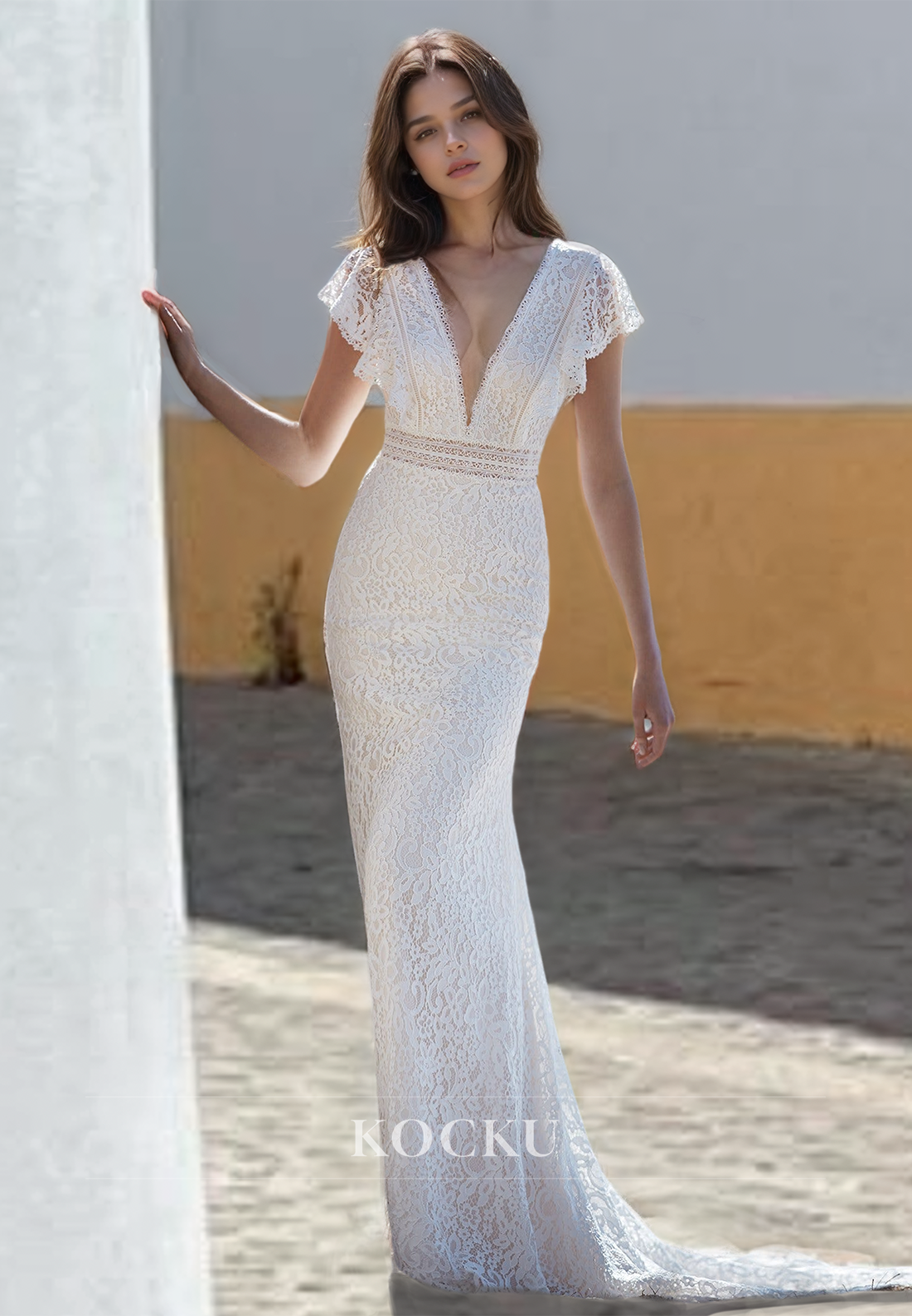 V-Neck Sheath Beach Wedding Dress Cap Sleeves Brush Train Lace Boho Gowns with Appliques