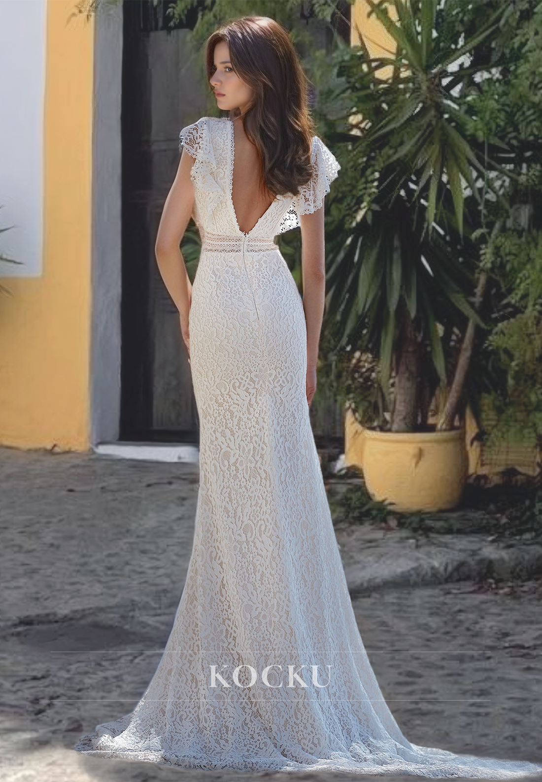 V-Neck Sheath Beach Wedding Dress Cap Sleeves Brush Train Lace Boho Gowns with Appliques