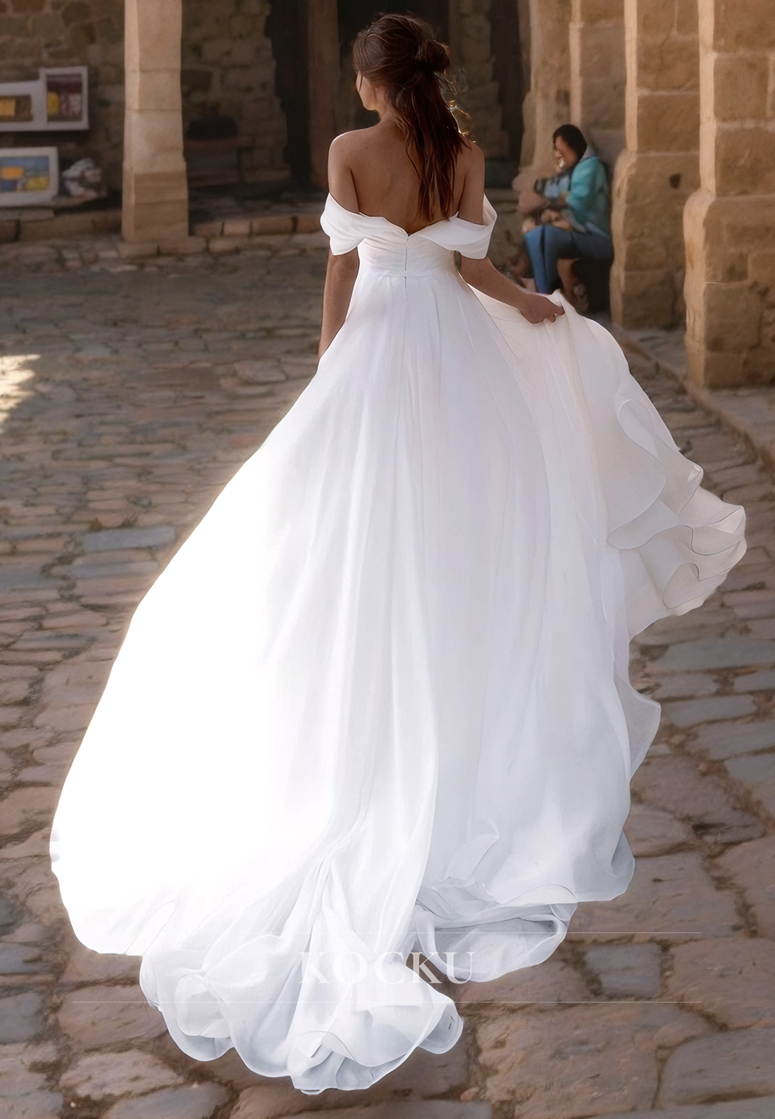 Off-Shoulder A-Line Sweetheart Sleeveless Split Court Train Wedding Gowns with Beads Bridal Dress