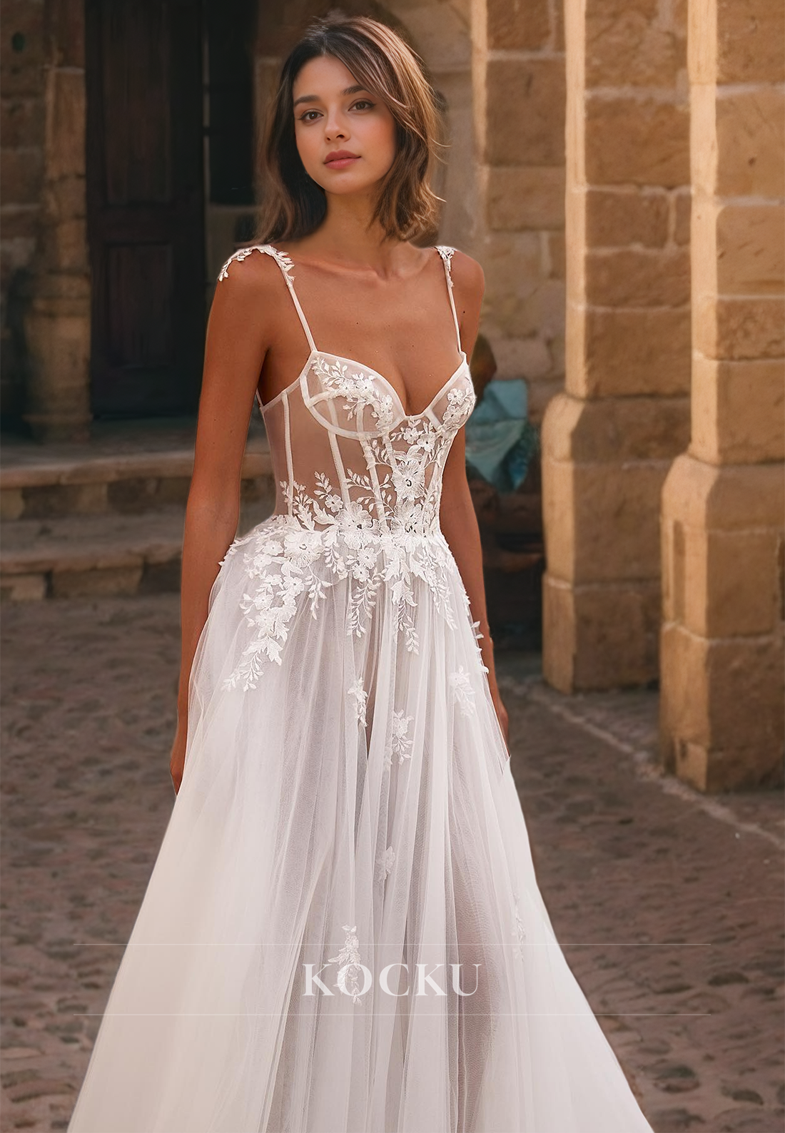 Beach Wedding Dress A-Line Spaghetti Straps Lace Boho Wedding Dress