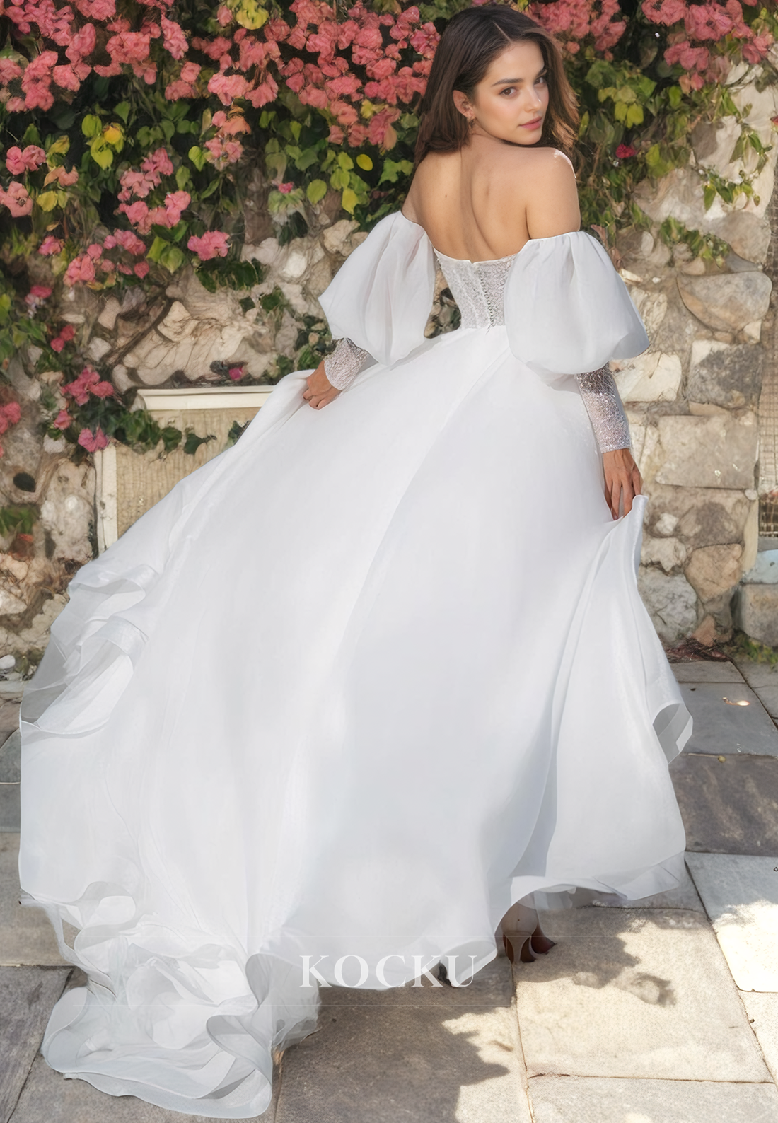 V-Neck A-Line Long Sleeves Wedding Dress High Split Sweep Train Satin Bridal Gowns with Beads