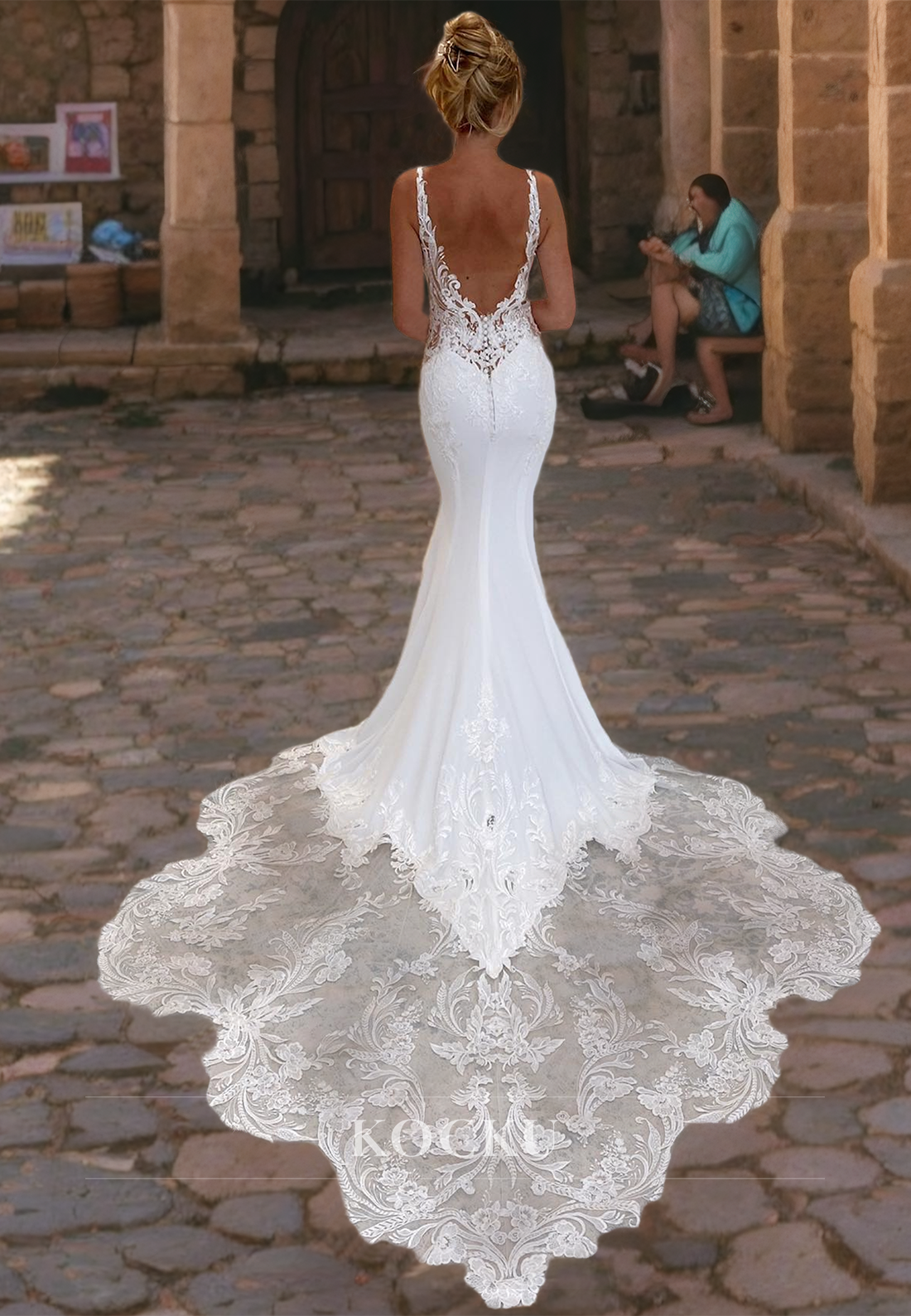 V-Neck Mermaid Wedding Dress Spaghetti Straps Lace Bridal Dress with Train