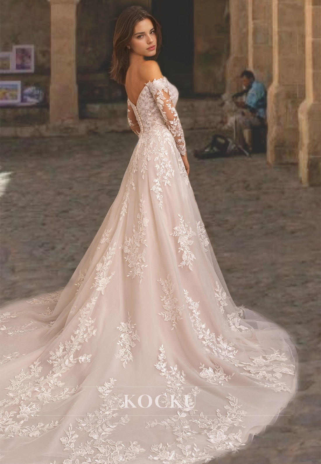 Sweetheart A-Line Long Sleeves Appliques Lace Wedding Dress with Court Train Bridal Gowns