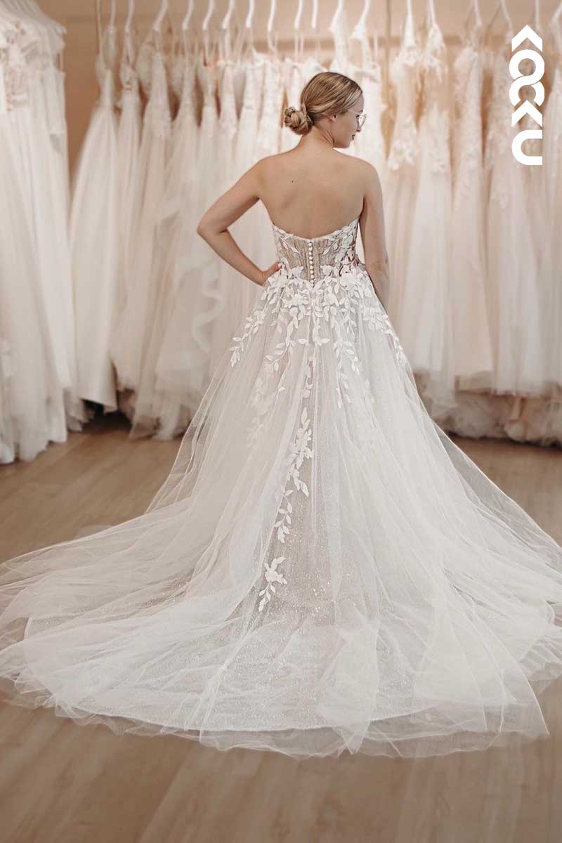 K1050 - Sweetheart Strapless Lace Appliqued Tulle Wedding Dress With Slit