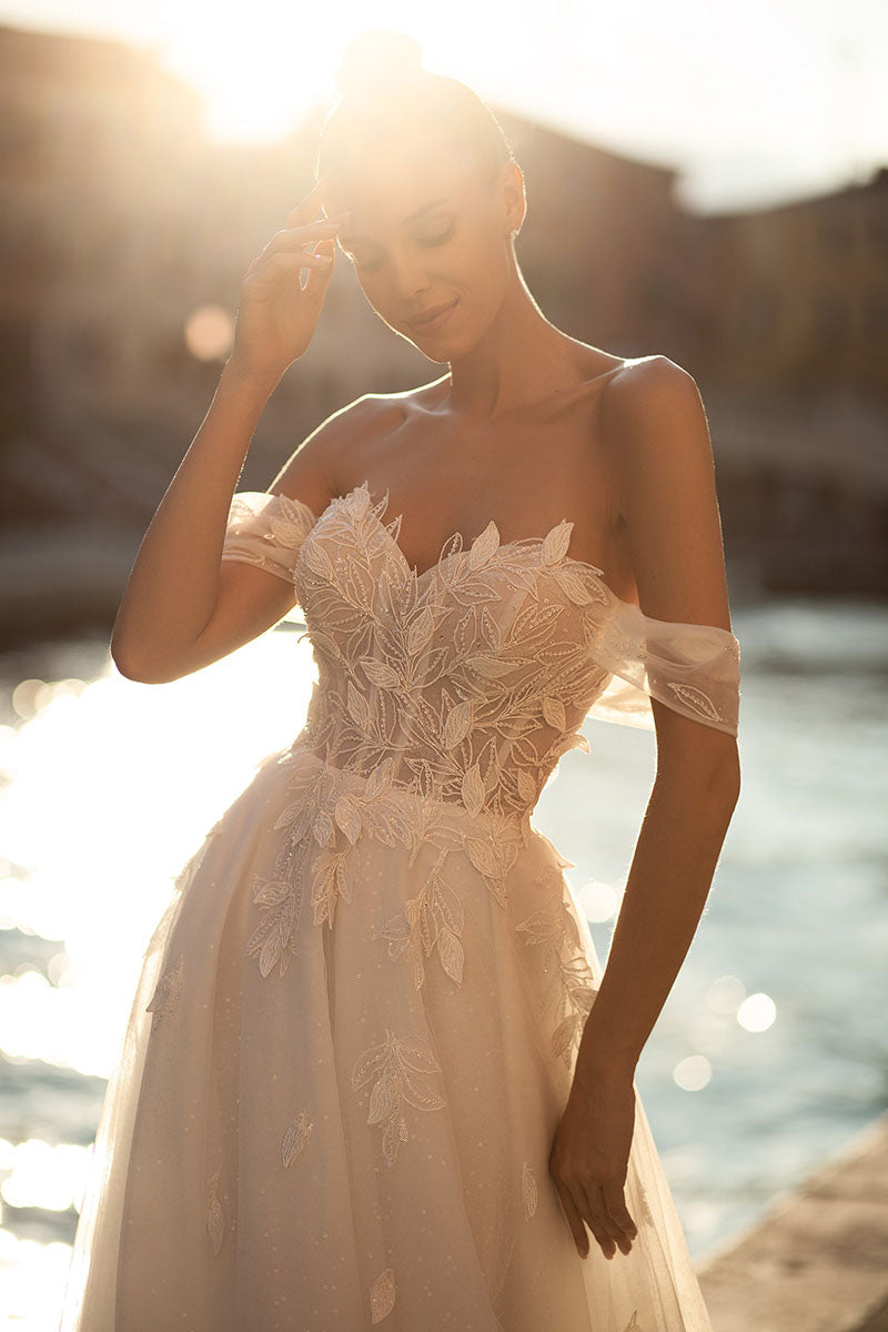 K1212 - Sweetheart Off-Shoulder Appliqued Tulle A-Line Long Wedding Dress