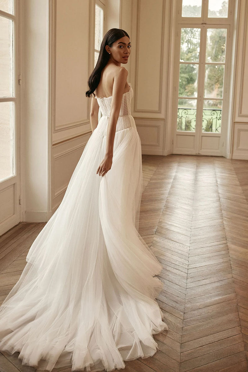 K1237 - Sweetheart Strapless Ruched Tulle A-Line Wedding Dress With Slit