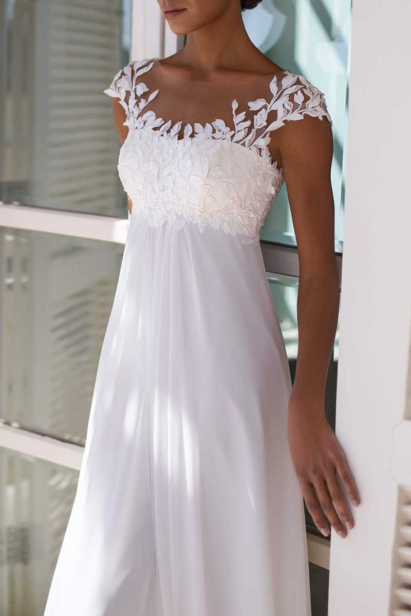 K1292 - Scoop Sleeveless Lace Appliqued Tulle A-Line Long Wedding Gown