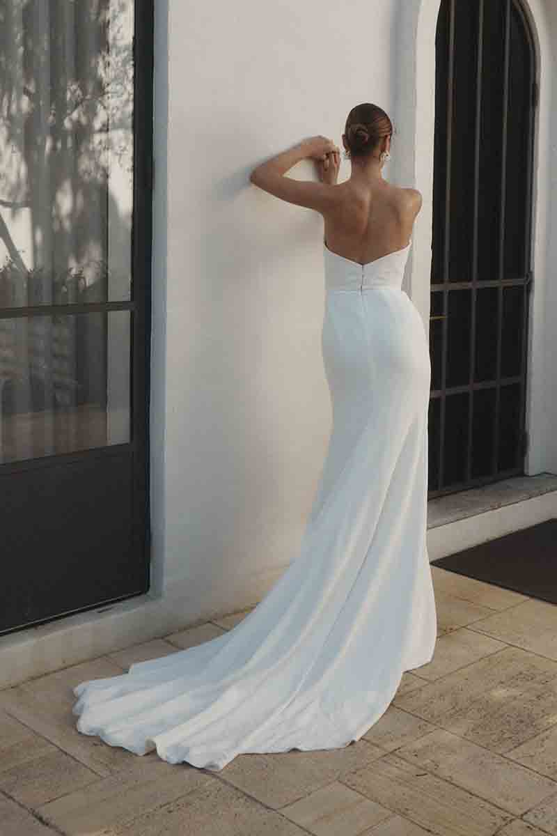 K1374 - Simple Sweetheart Strapless Ruched Sheath Long Wedding Dress