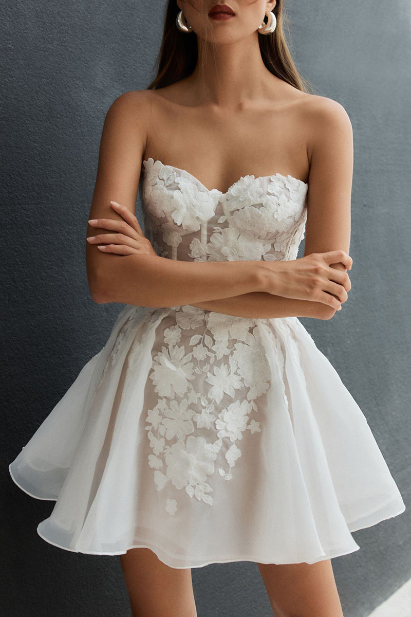 K1433 - Sweetheart Strapless Lace Appliqued A-Line Mini Wedding Dress