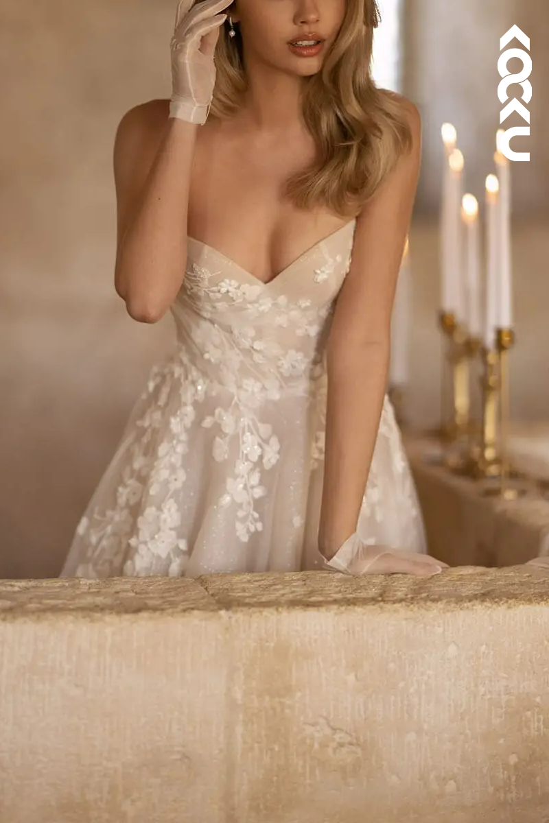 K1581 - Sweetheart Spaghetti Straps Appliqued Tulle A-Line Long Wedding Dress