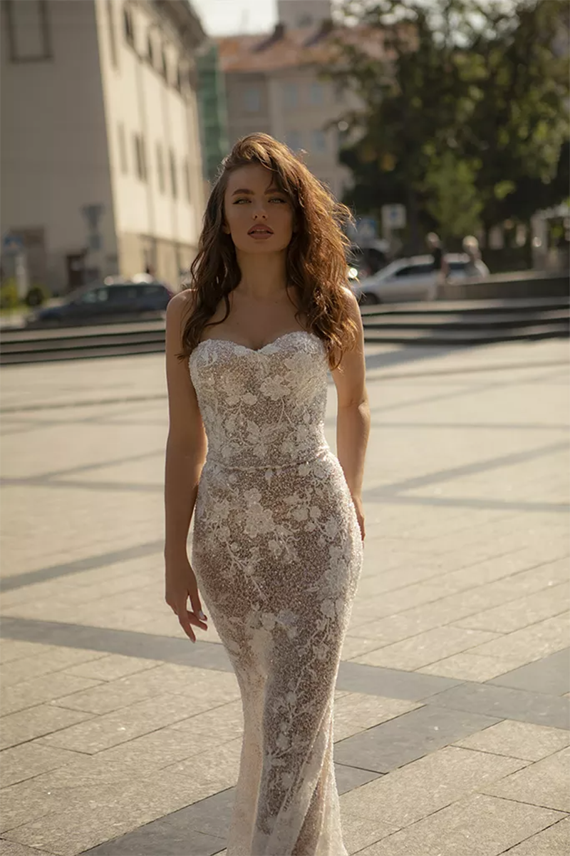 K1626 - Sweetheart Strapless Sleeveless Lace Sheer Mermaid Long Wedding Dress