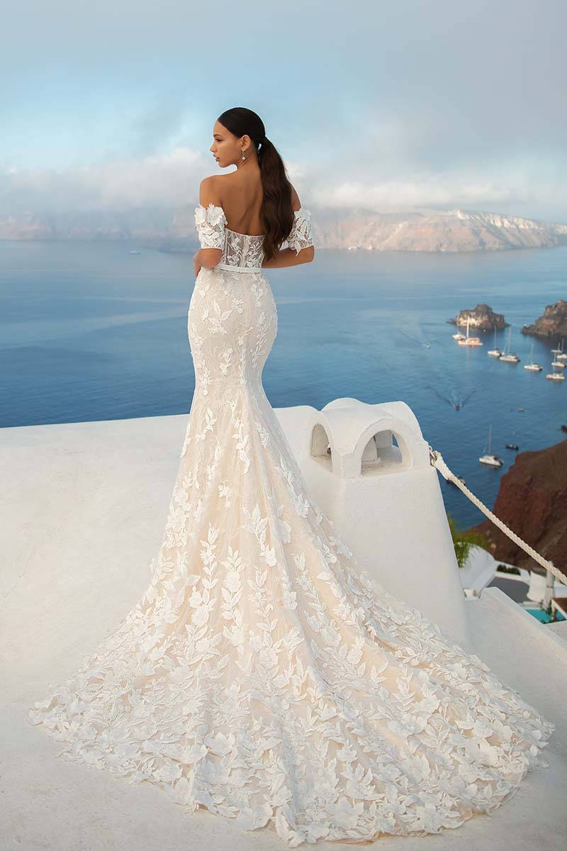 K1654 - Sweetheart Strapless Lace Appliqued Sheer Tulle Mermaid Long Wedding Dress