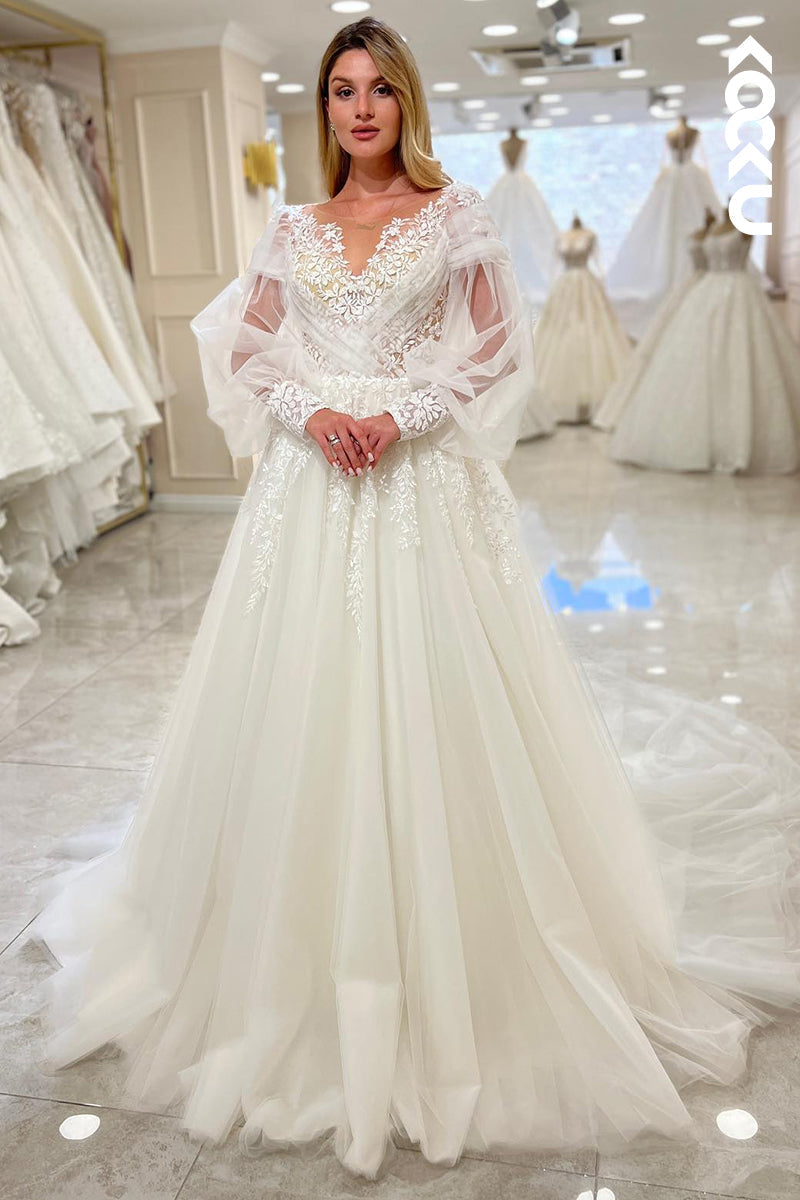 K913 - A-Line V-Neck Tulle Appliques Long Sleeves Bohmian Beach Wedding Dress