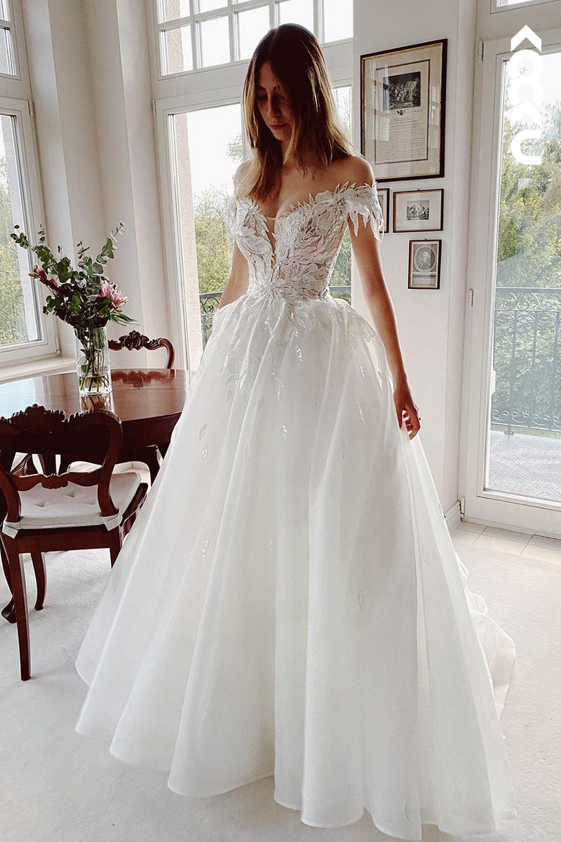 K931 - A-Line Off-Shoulder Tulle Appliques Sleeveless Bohmian Beach Wedding Dress