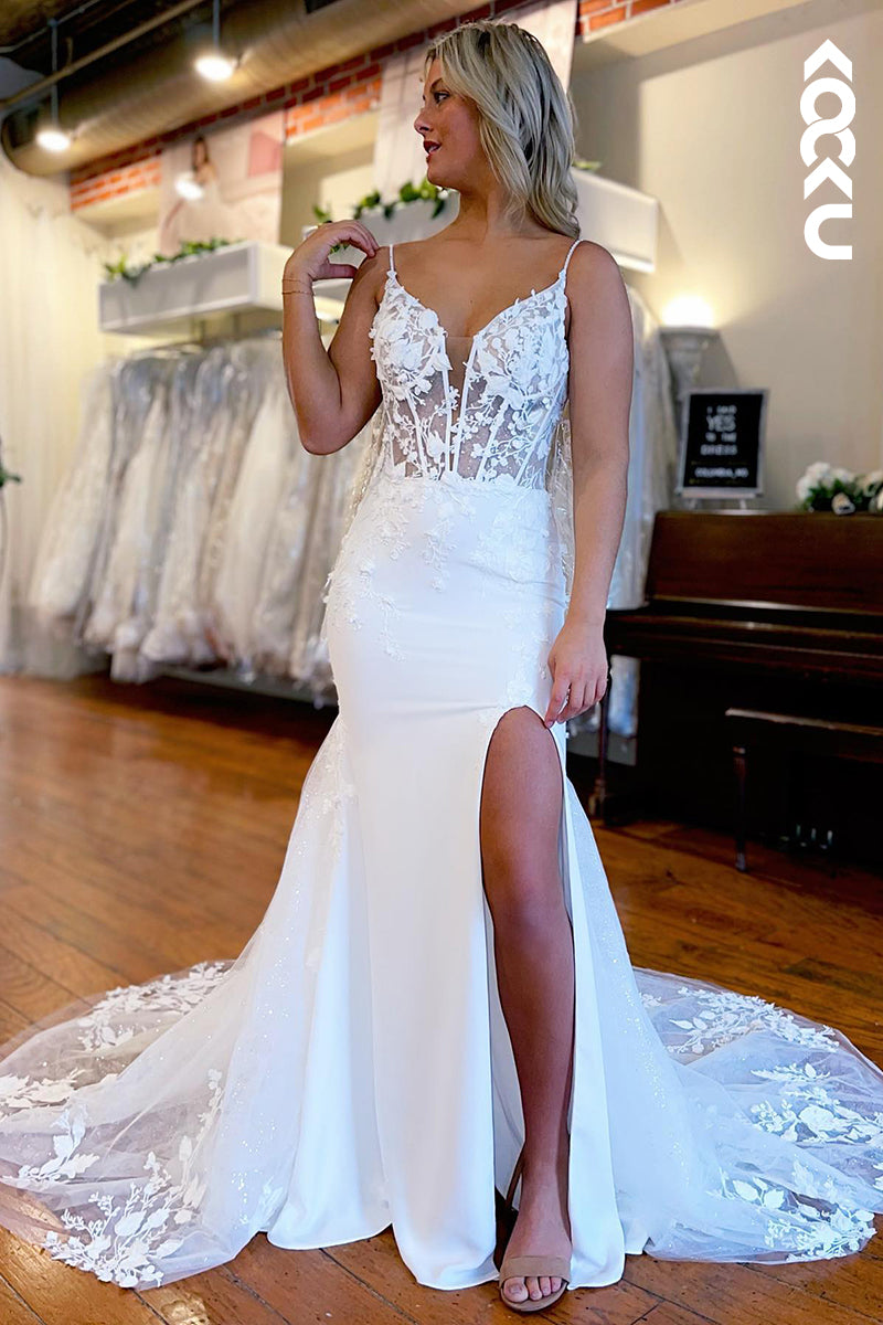 K954 - Sheath/Column V-Neck Tulle Appliques Backless Wedding Dress