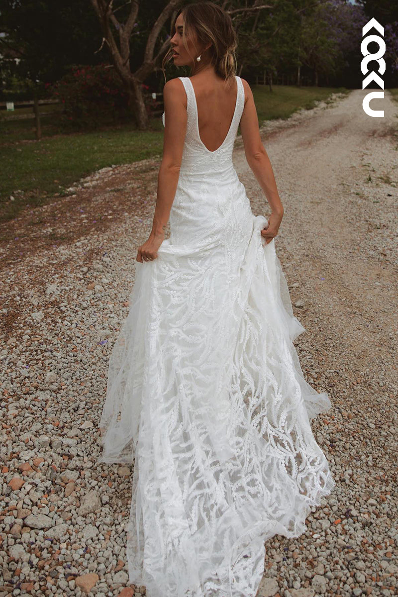 K982 - Sheath/Column V-Neck Tulle Appliques Sleeveless Bohmian Beach Wedding Dress