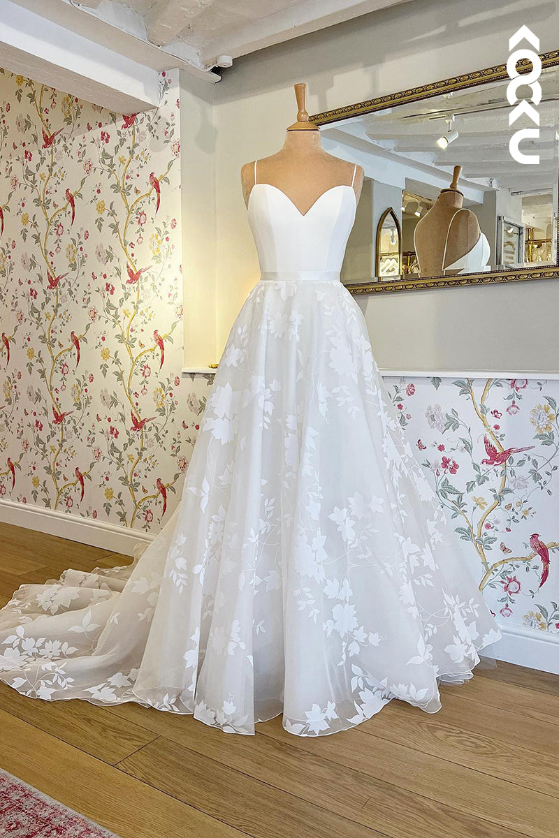 K991 - A-Line V-Neck Tulle Appliques Sleeveless Bohmian Beach Wedding Dress