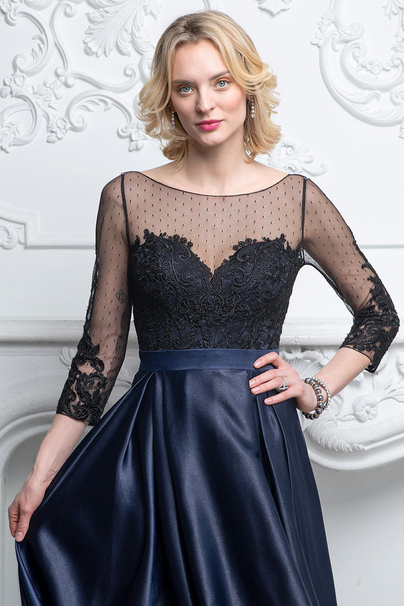 M6007 - Scoop Long Sleeves Lace Appliqued A-Line Mother of the Bride Dress