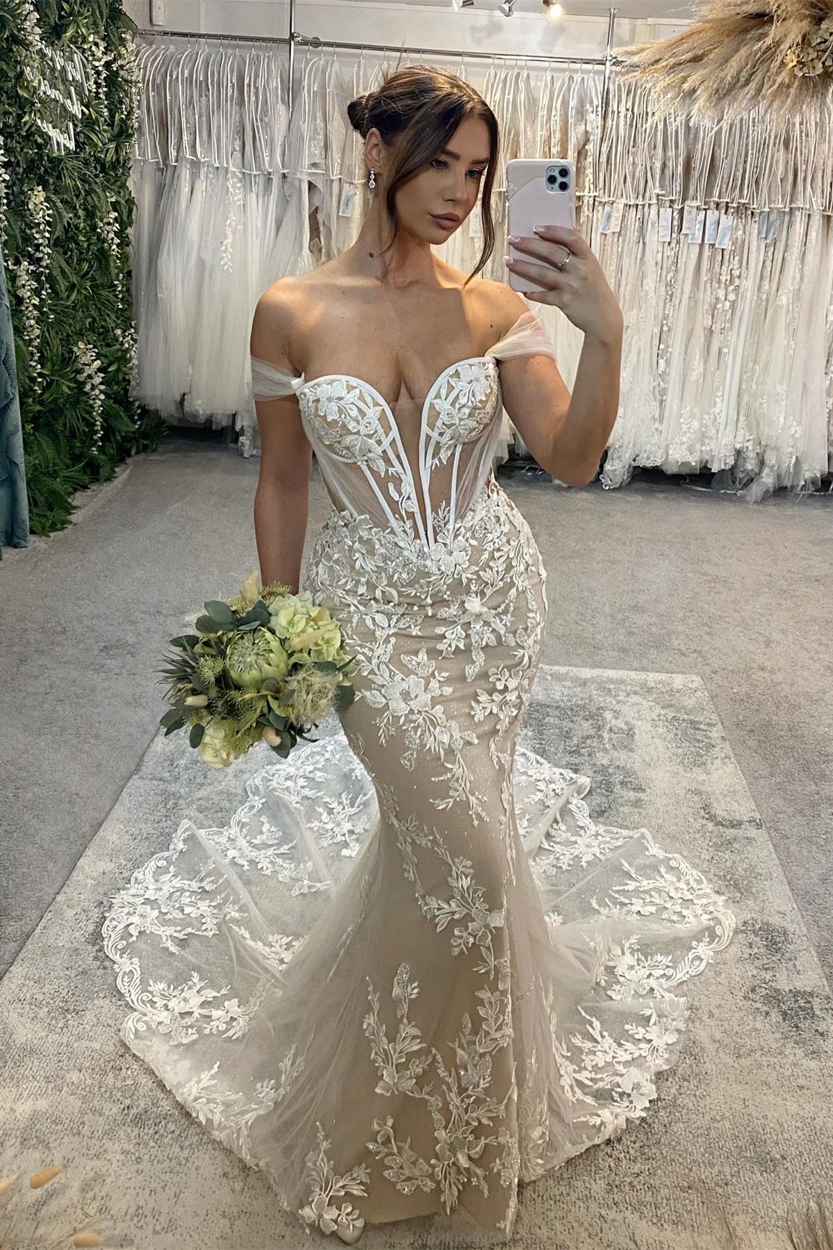 Sweetheart Long Mermaid Off-the-shoulder Glitter Appliqué Wedding Dress