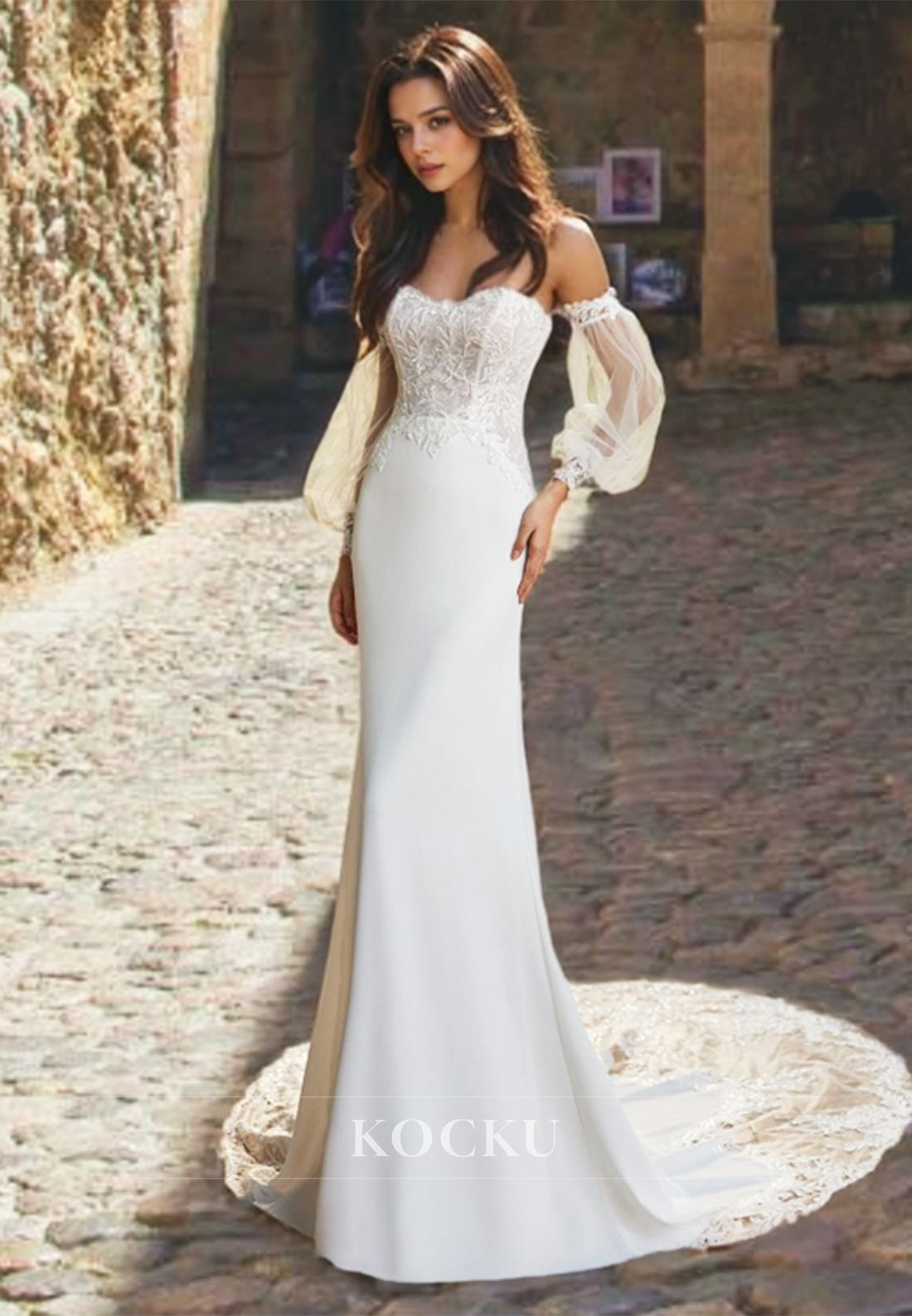 Sweetheart Sheath Long Sleeves Brush Train Satin Wedding Dress with Appliques Brdal Gowns