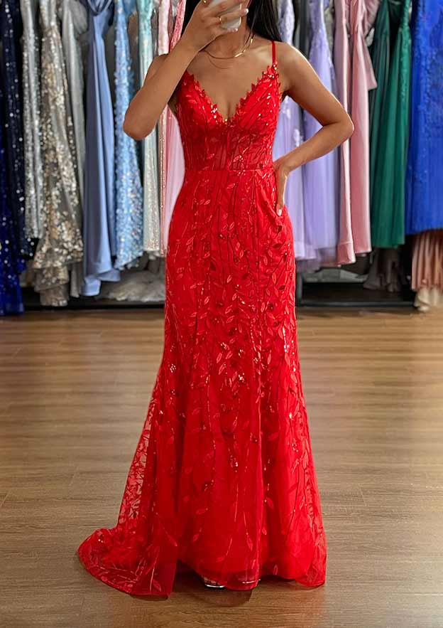 A-Line V-Neck Sleeveless Prom Dress/Evening Dress with Sequins Split and Sweep Train Tulle