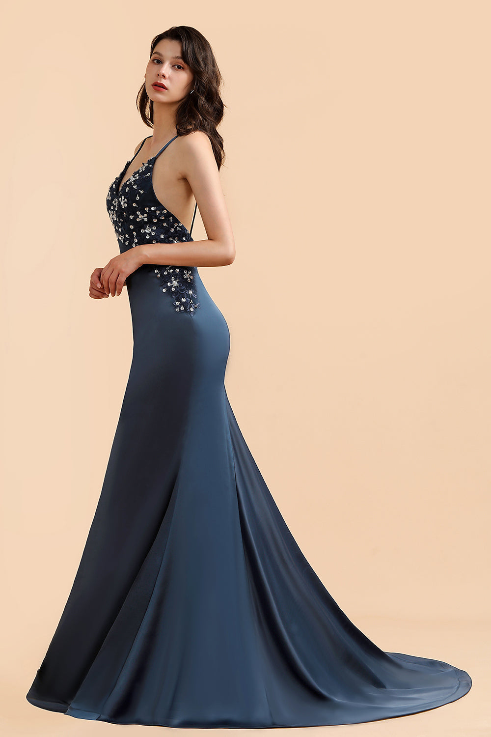 Affordable Spaghetti Straps V-Neck Prom Dresses Sleeveless Appliques Beadings Party Dresses