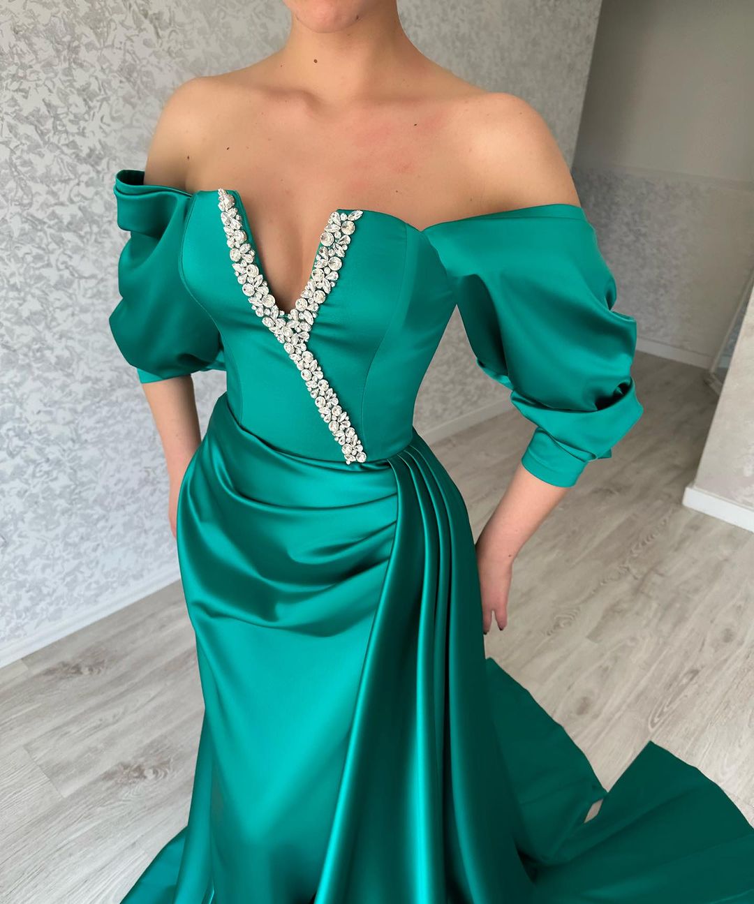 Amazing Long Green Off-the-Shoulder Prom Dresses Long Slit Online