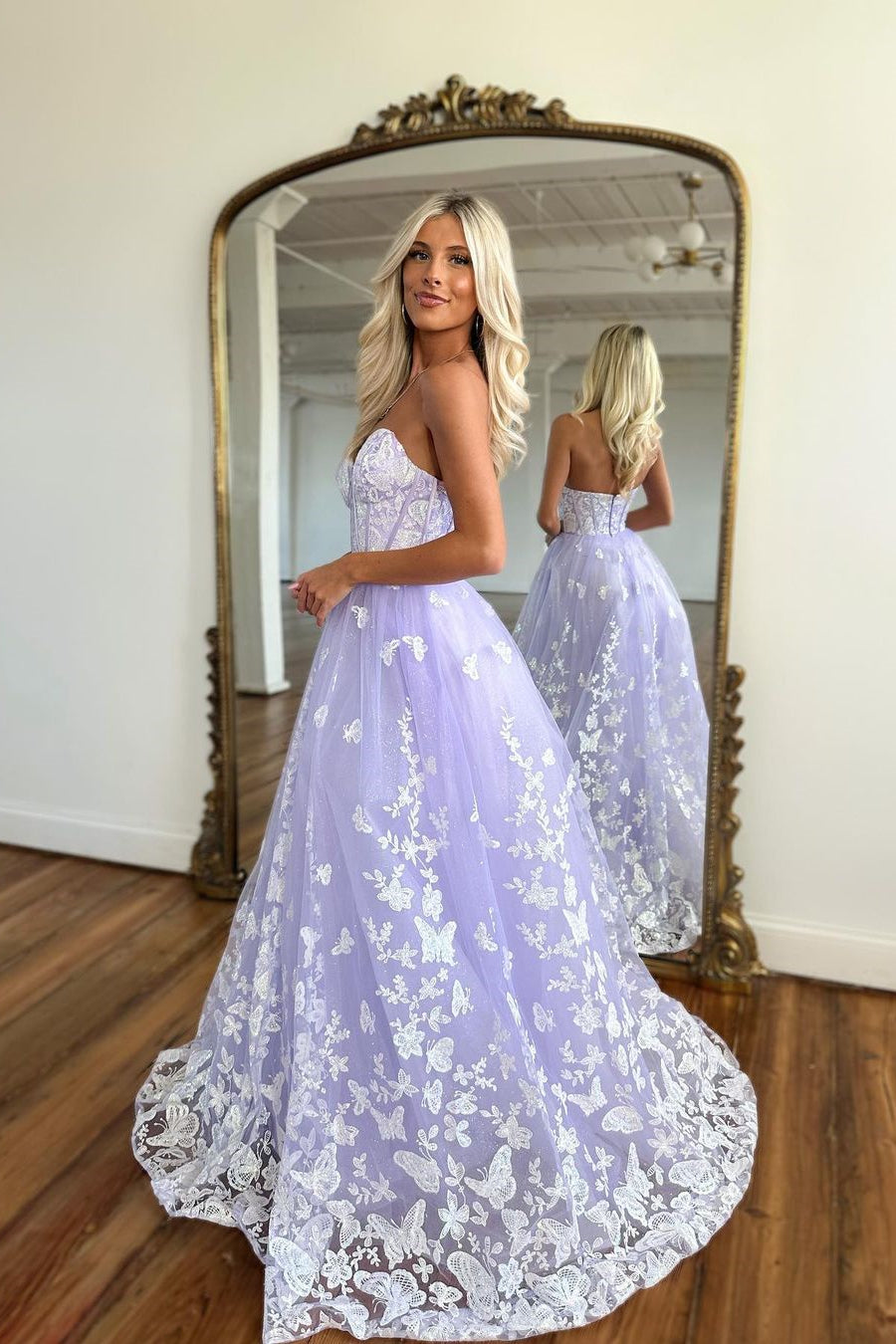 Amazing Long Lilac A-line Sweetheart Strapless Prom Dress with Elegant Lace Details