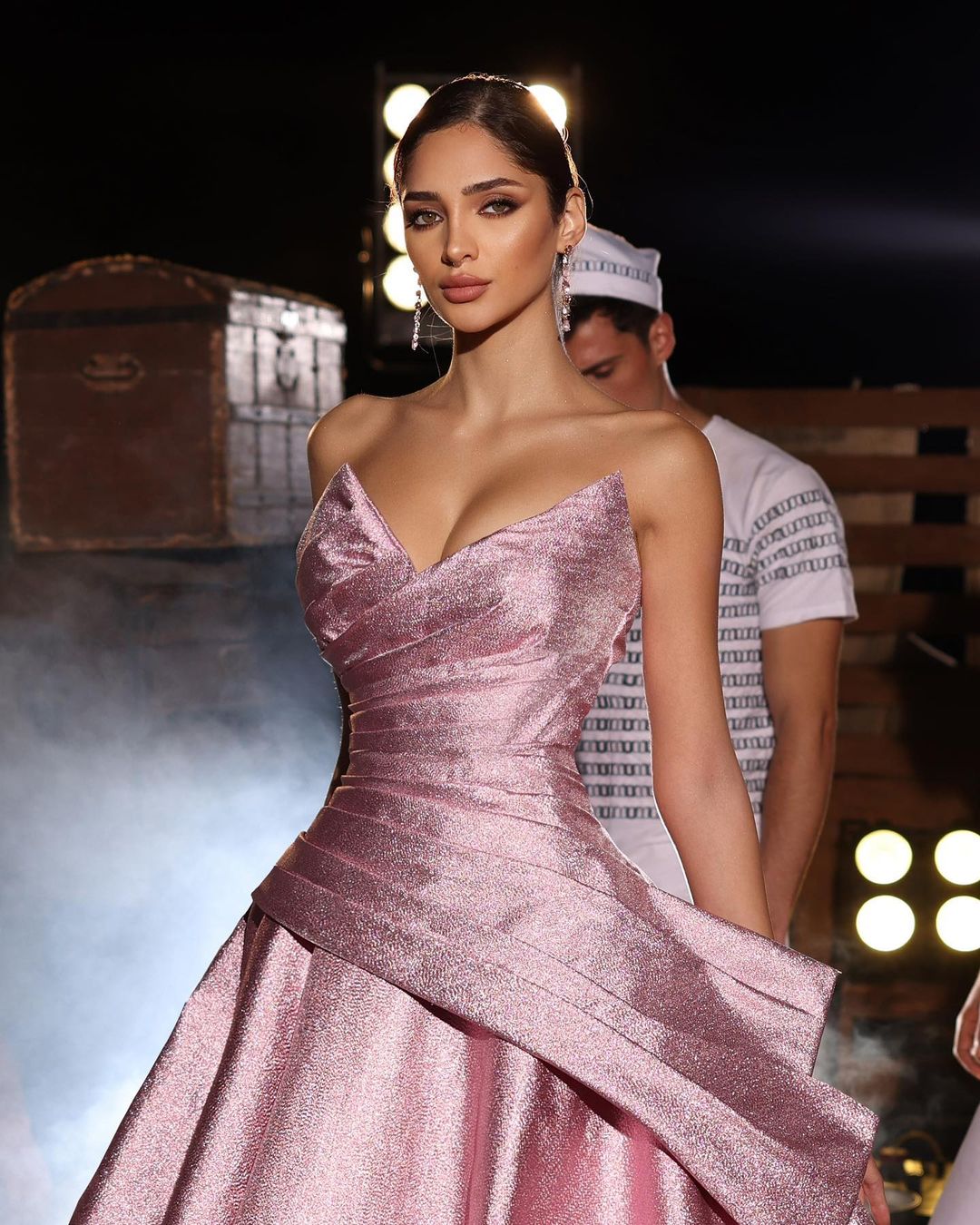 Amazing Pink A-Line V-Neck Glittering Sleeveless Prom Dress