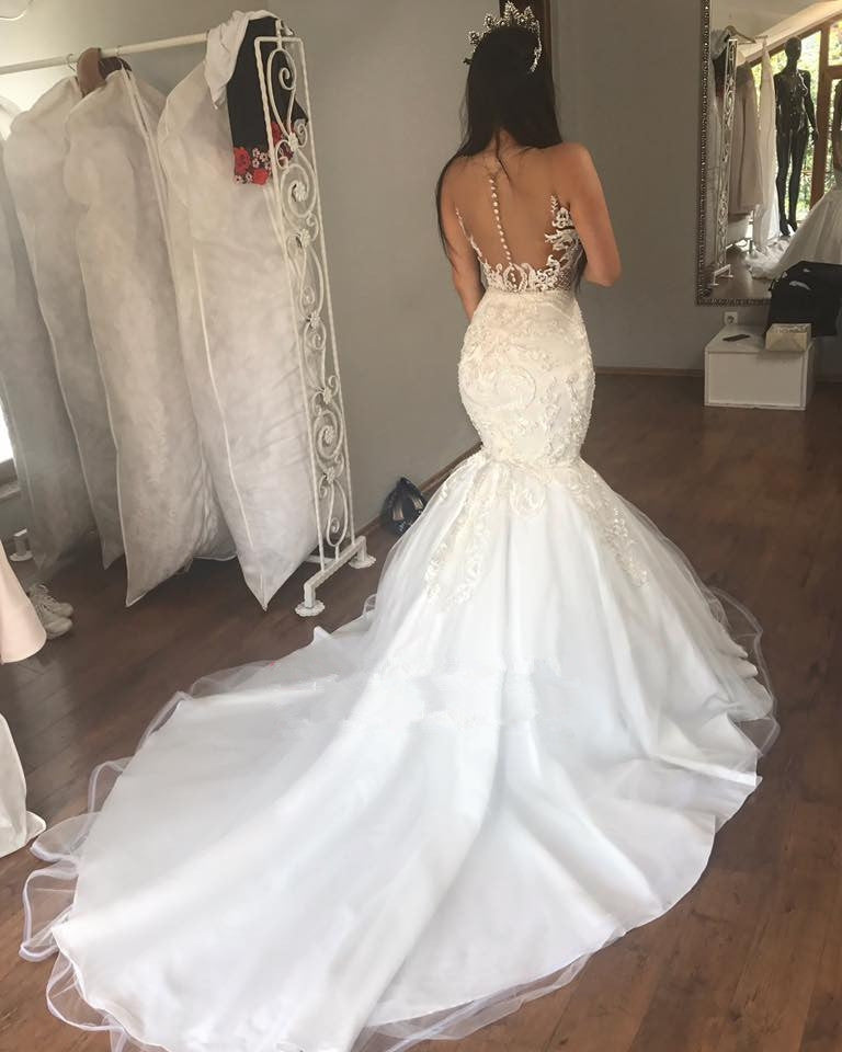 AmazingLace Mermaid Sleeveless Buttons Long Wedding Dress