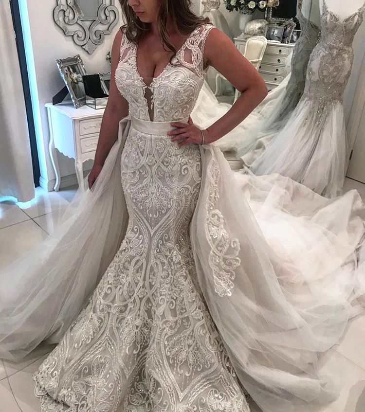 AmazingSleeveless Lace Mermaid Wedding Dress New Arrival Over skirt Bridal Gowns