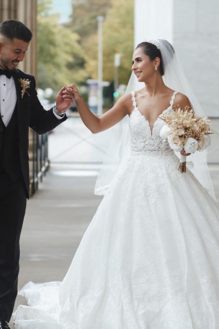 Ballbella Modern White Wedding Gowns With Lace V-neck Sleeveless