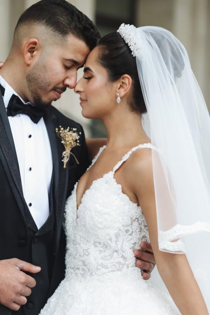 Ballbella Modern White Wedding Gowns With Lace V-neck Sleeveless