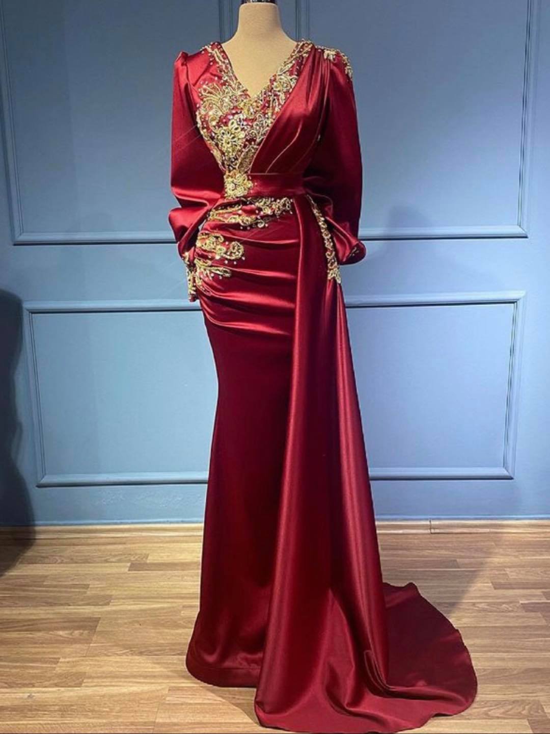 Burgundy Long Sleevs Prom Dress Mermaid With Beadings