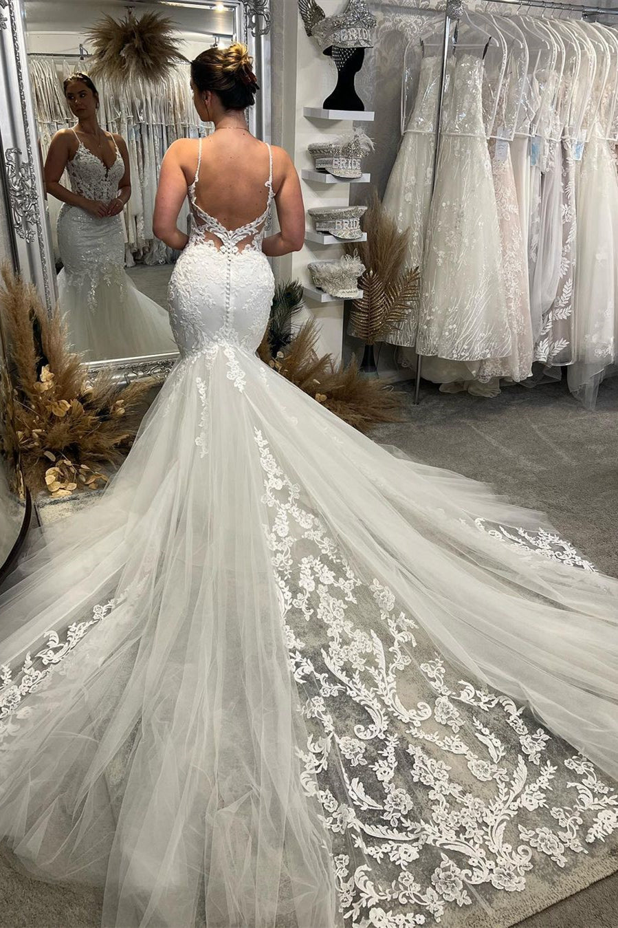 Exquisite Floor Length V-Neck Spaghetti Straps Sleeveless Mermaid Wedding Dress with Chapel Train