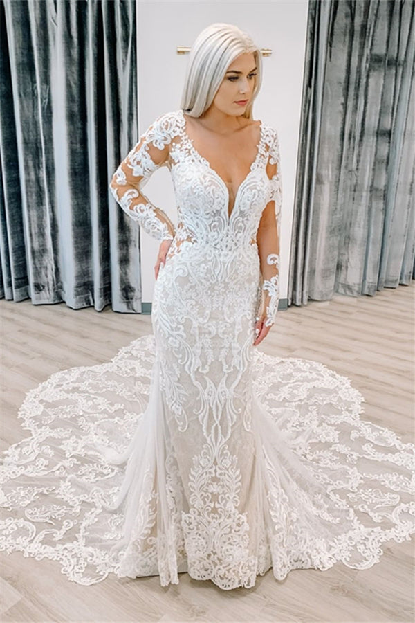 Chic Lace Long Sleevess Court Train Column Wedding Dress